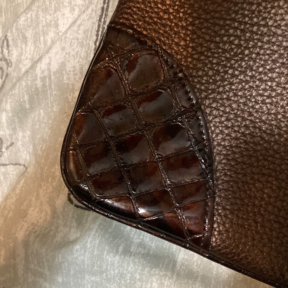 Brighton EUC Peyton Faux Crocodile Pebbled Leather Copper/Brown Bag with charm. - Picture 7 of 14